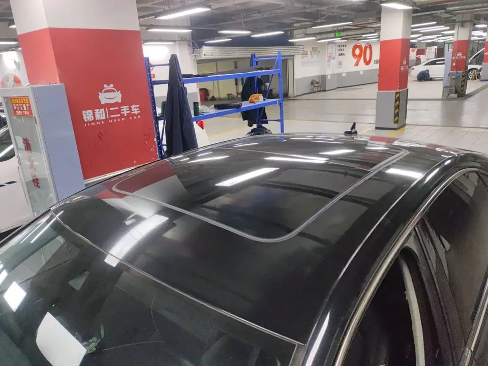 Volkswagen Passat Passat 2022 330TSI Starry Sky Deluxe Edition 2022 — миниатюра 5