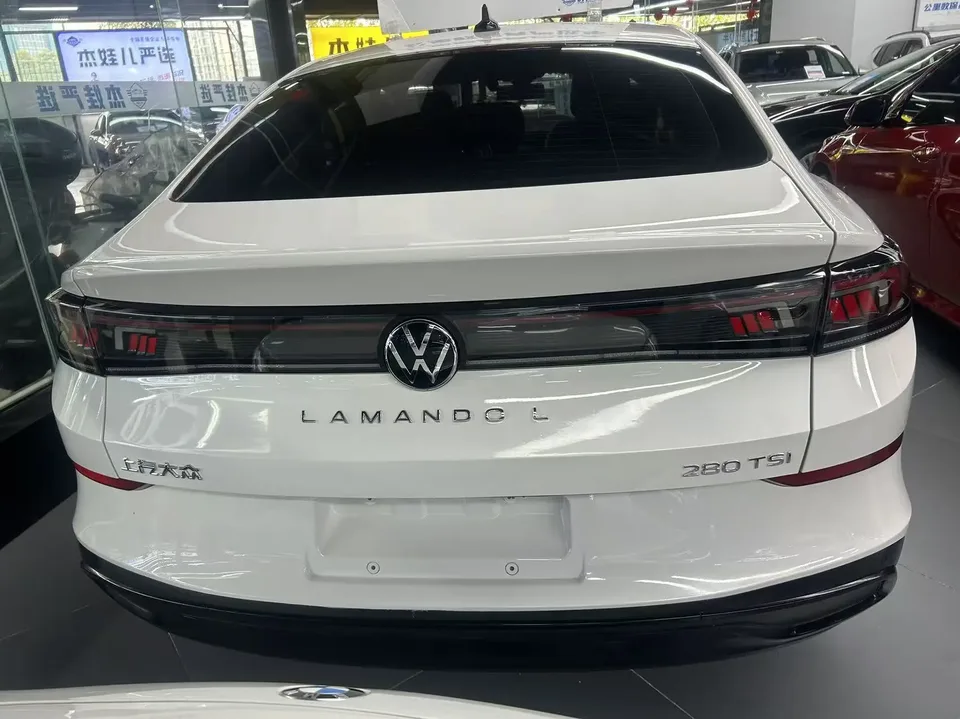 Volkswagen Lamando Lingdu L 280TSI DSG Hot Edition 2022 — миниатюра 2
