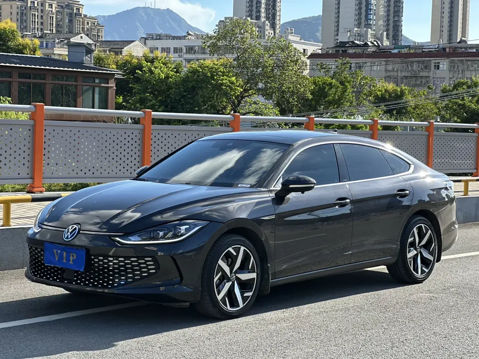 Volkswagen Lamando 2024 Lingdu Lingdu L 280TSI DSG Cool Edition 2024 — фото 1, купить с доставкой в Москву