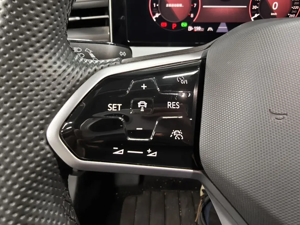 Volkswagen Lamando Lingdu 2023 Lingdu L 280TSI DSG Cool Edition 2023 — thumbnail 4