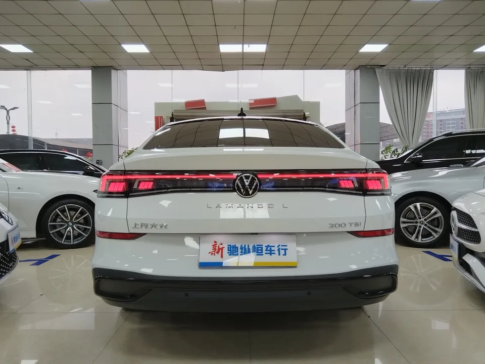 Volkswagen Lamando Lingdu 2024 Lingdu L 200TSI DSG Hot Edition 2024 — миниатюра 2