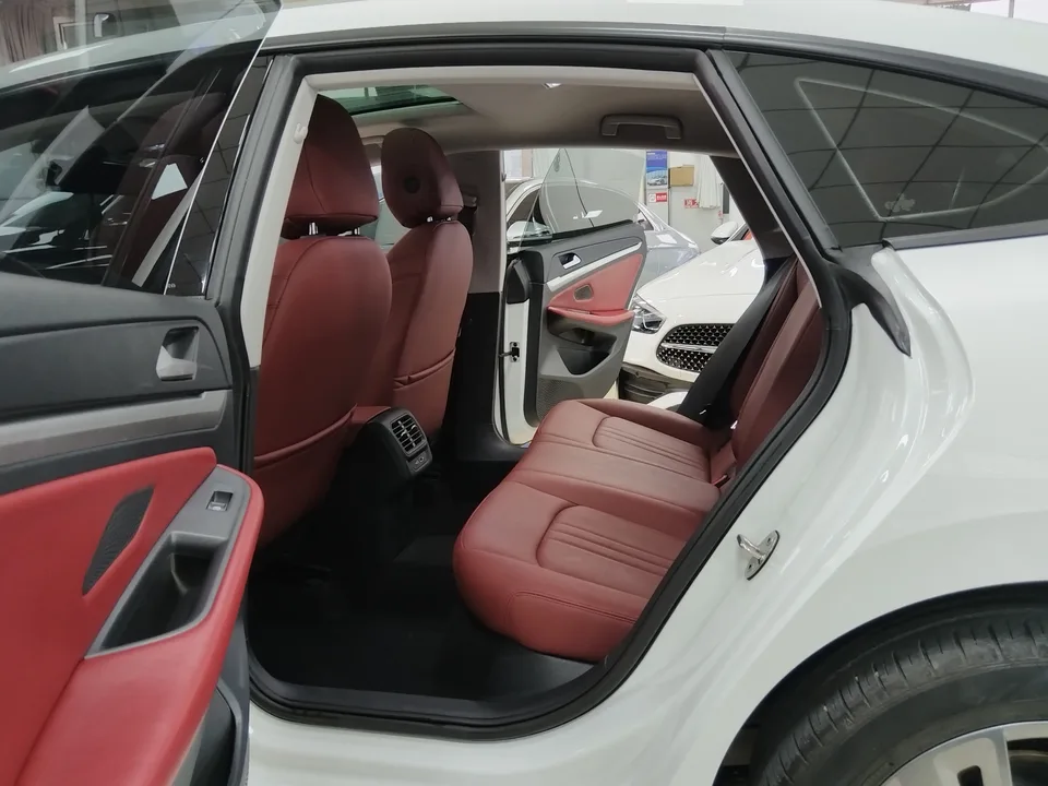 Volkswagen Lamando Lingdu 2024 Lingdu L 200TSI DSG Hot Edition 2024 — миниатюра 3