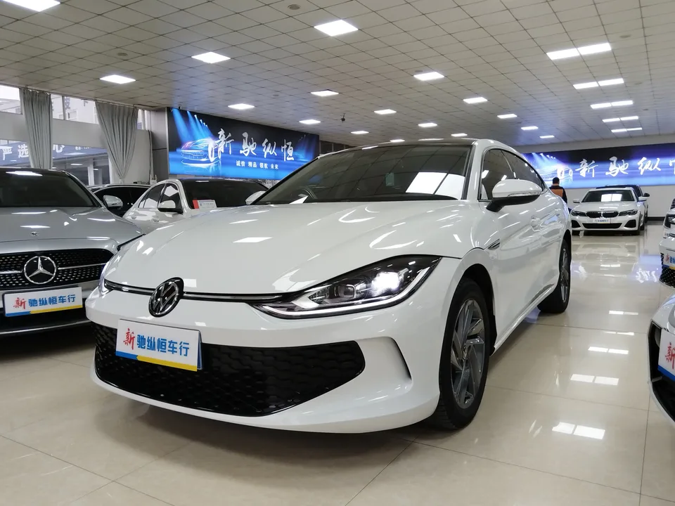 Volkswagen Lamando Lingdu 2024 Lingdu L 200TSI DSG Hot Edition 2024 — фото 1, купить с доставкой в Москву