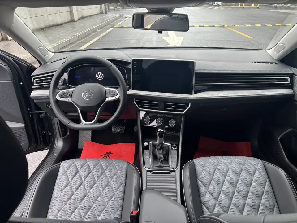 Volkswagen Sagitar 2023 Sagitar 300TSI DSG Beyond Edition 2024 — миниатюра 3