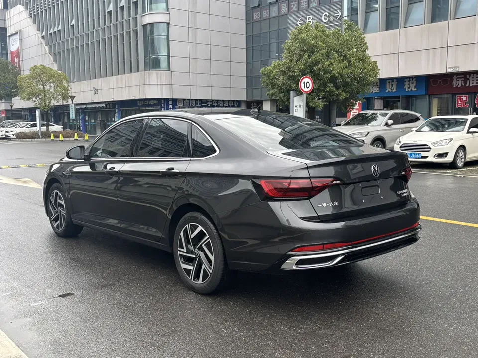 Volkswagen Sagitar 2023 Sagitar 300TSI DSG Beyond Edition 2024 — миниатюра 4