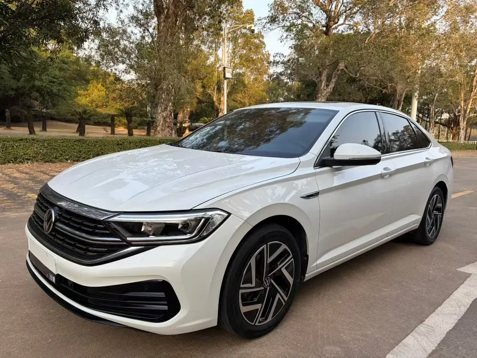 Volkswagen Sagitar Sagitar 2022 Sagitar 280TSI DSG Beyond Edition 2023 — photo 1, buy with delivery to Moscow