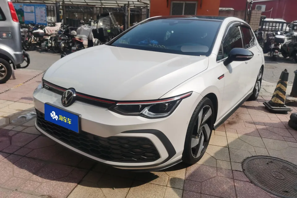 Volkswagen GOLF GTI 2025