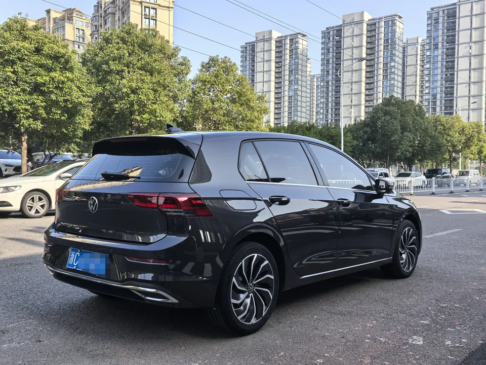 Volkswagen Golf golf 2023 280TSI DSG Pro 2023 — thumbnail 2