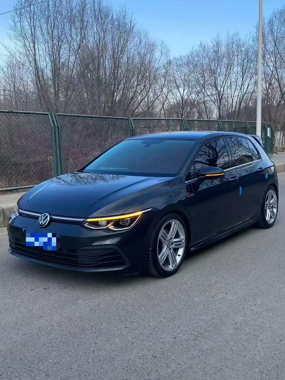 Volkswagen Golf Golf 2023 280TSI DSG R-Line Lite 2023 — фото 1, купить с доставкой в Москву