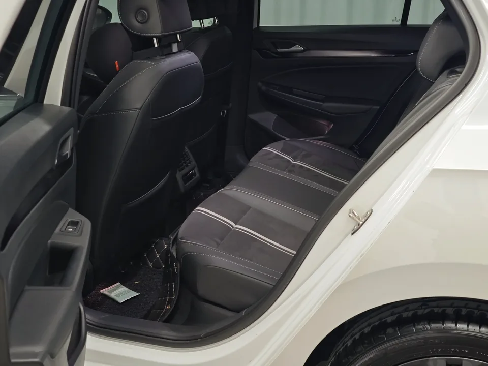 Volkswagen Golf facelift 280TSI DSG R-Line Lite 2024 — thumbnail 3