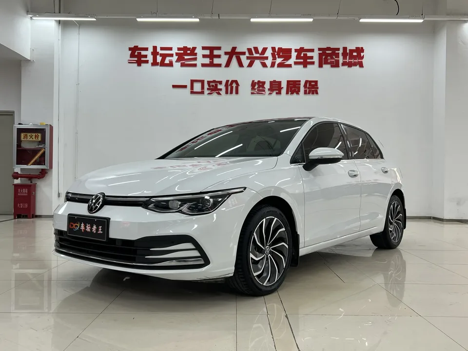 Volkswagen Golf golf 2021 280TSI DSG 30th Anniversary Edition 2022 — photo 1, buy with delivery to Moscow