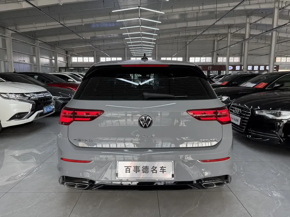 Volkswagen Golf facelift 280TSI DSG R-Line Lite 2023 — миниатюра 2