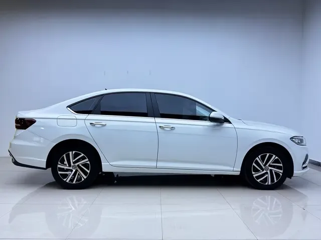Volkswagen Lavida Lavida 2023 280TSI DSG Full Edition 2022 — миниатюра 2