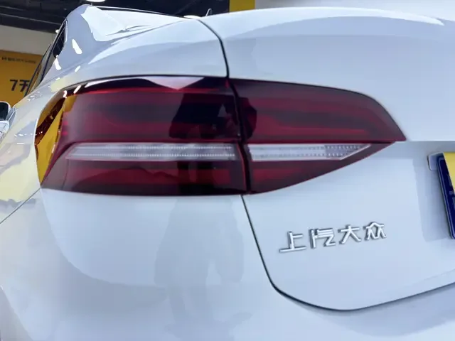 Volkswagen Lavida Lavida 2023 280TSI DSG Full Edition 2022 — миниатюра 4