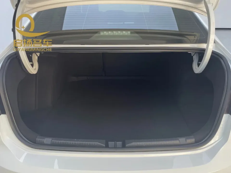 Volkswagen Lavida Lavida 2024 300TSI DSG Manyi Edition 2024 — миниатюра 3