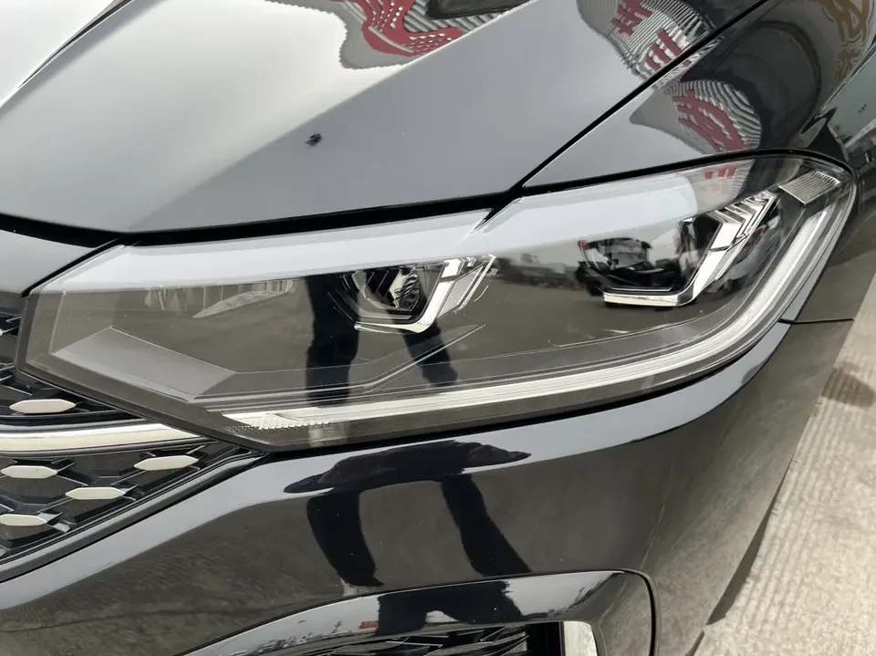 Volkswagen Lavida 300TSI DSG Starry Sky Leading Edition 2025 — миниатюра 2