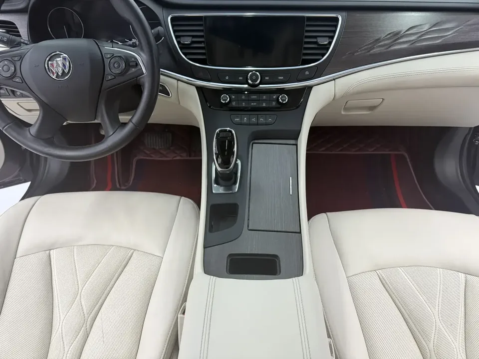 Buick LaCrosse LaCrosse 2022 Aivia 2.0T Early Access Model 2022 — миниатюра 3