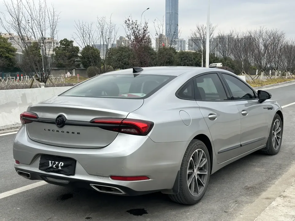 Buick LaCrosse LaCrosse 2021 652T Luxury 2022 — миниатюра 2