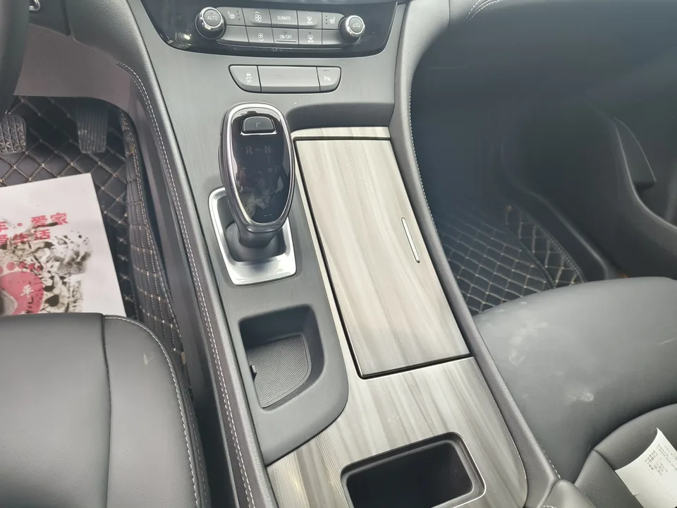 Buick LaCrosse LaCrosse 2022 552T Luxury 2023 — миниатюра 5