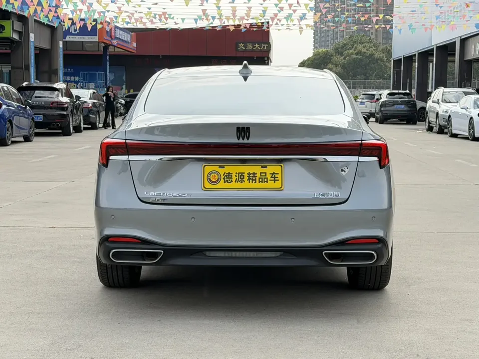 Buick LaCrosse 28T Automatic Premium Edition 2023 — миниатюра 2