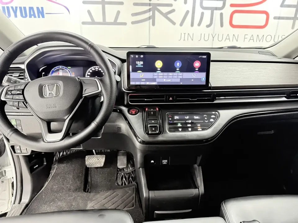Honda Odyssey Odyssey 2024 2.0L Sharp Enjoy Edition 2024 — миниатюра 5