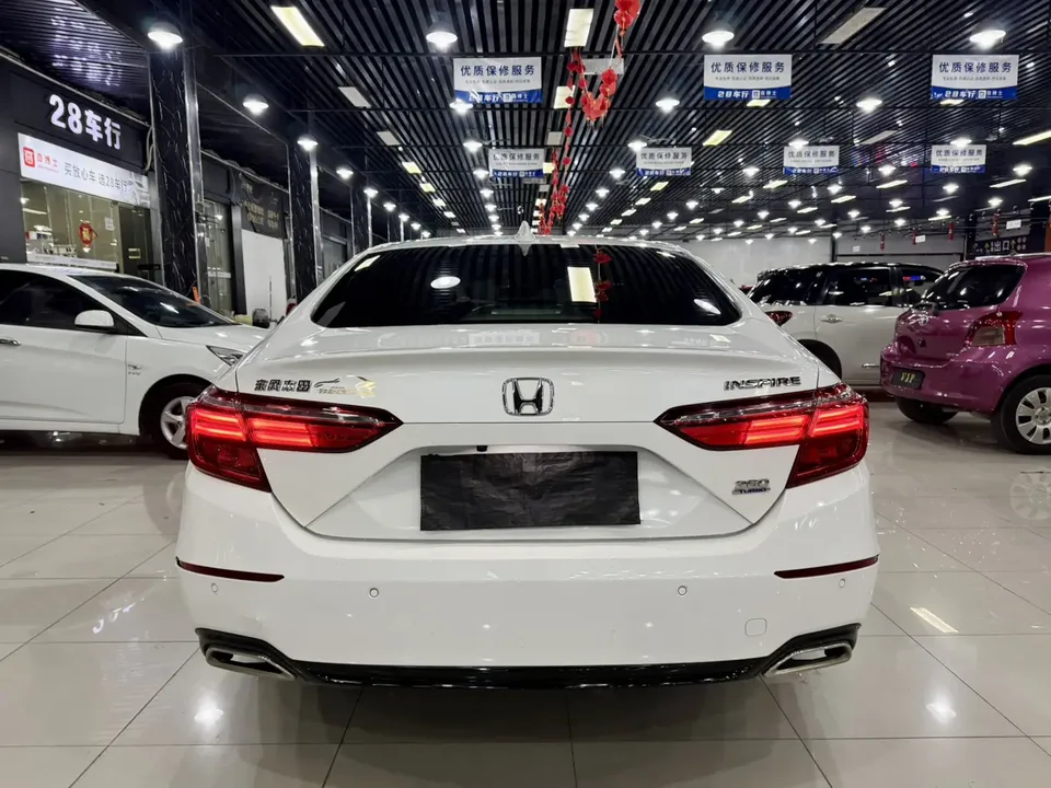 Honda Inspire 2022 Insignia 260TURBO Fine Edition 2023 — миниатюра 2