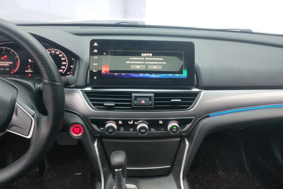 Honda Accord Accord 2022 260TURBO Deluxe Edition 2022 — миниатюра 3