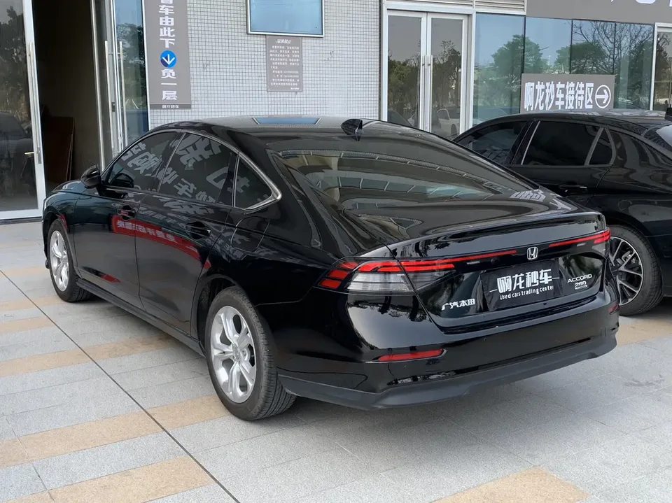 Honda Accord Rui T 260TURBO Deluxe Edition 2024 — миниатюра 3