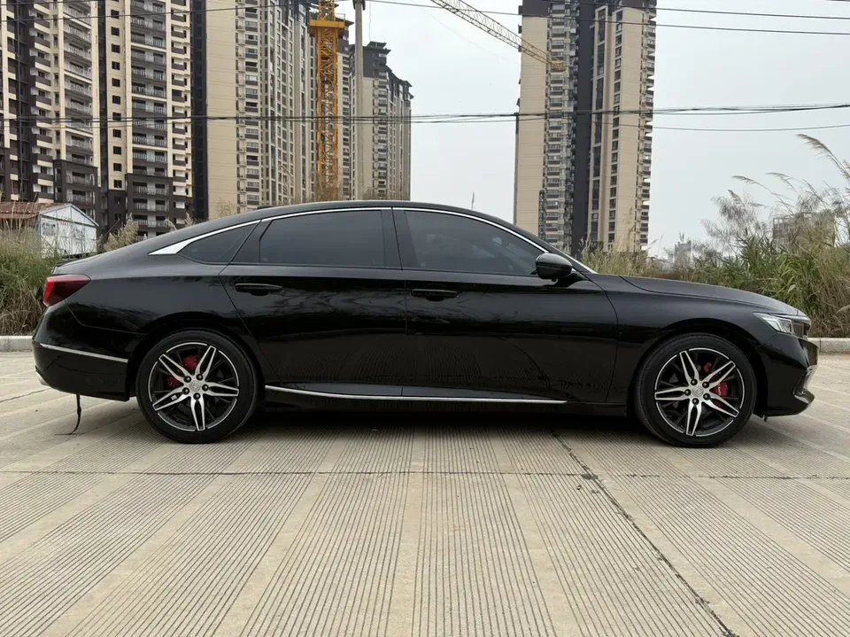 Honda Accord 2022 Accord 260TURBO Fantasy Night Premium Edition 2022 — миниатюра 2