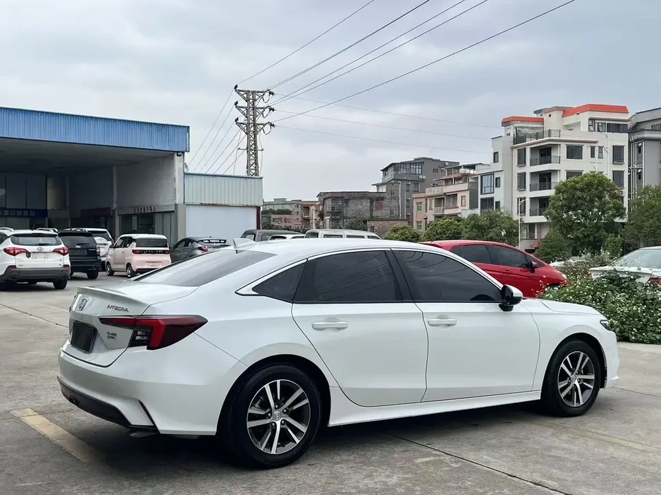 Honda Integra 240TURBO CVT Leading Edition 2024 — миниатюра 2