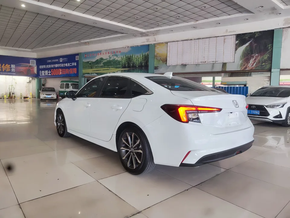 Honda Integra Style 2023 240TURBO CVT Smart Edition 2023 — thumbnail 3