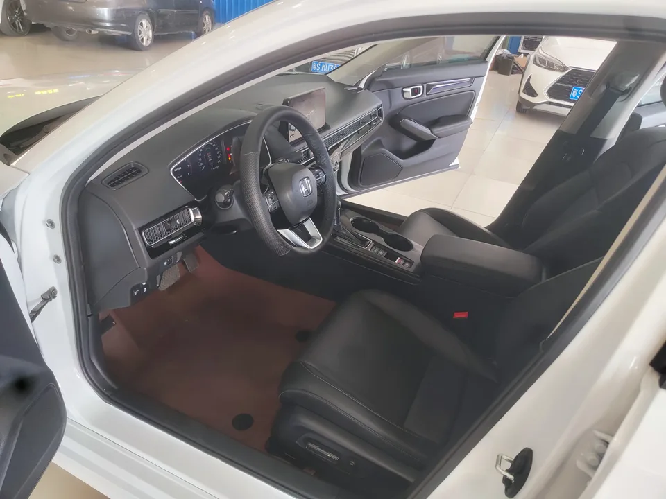 Honda Integra Style 2023 240TURBO CVT Smart Edition 2023 — thumbnail 4