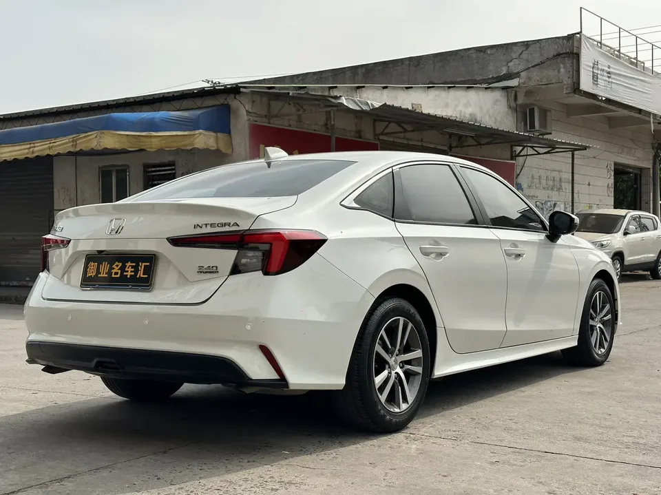 Honda Integra Stylish 2022 240TURBO CVT Technology Edition 2023 — миниатюра 2