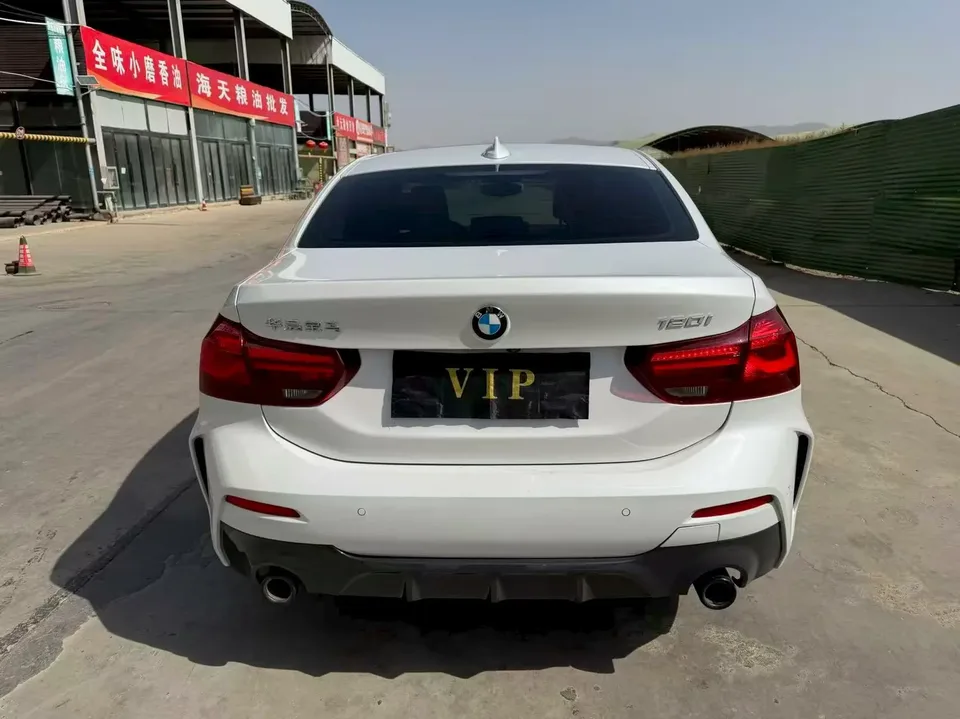 BMW 1 Series 1 Series 2023 BMW 1 Series 2023 120i M Sport Night Edition 2023 — thumbnail 2