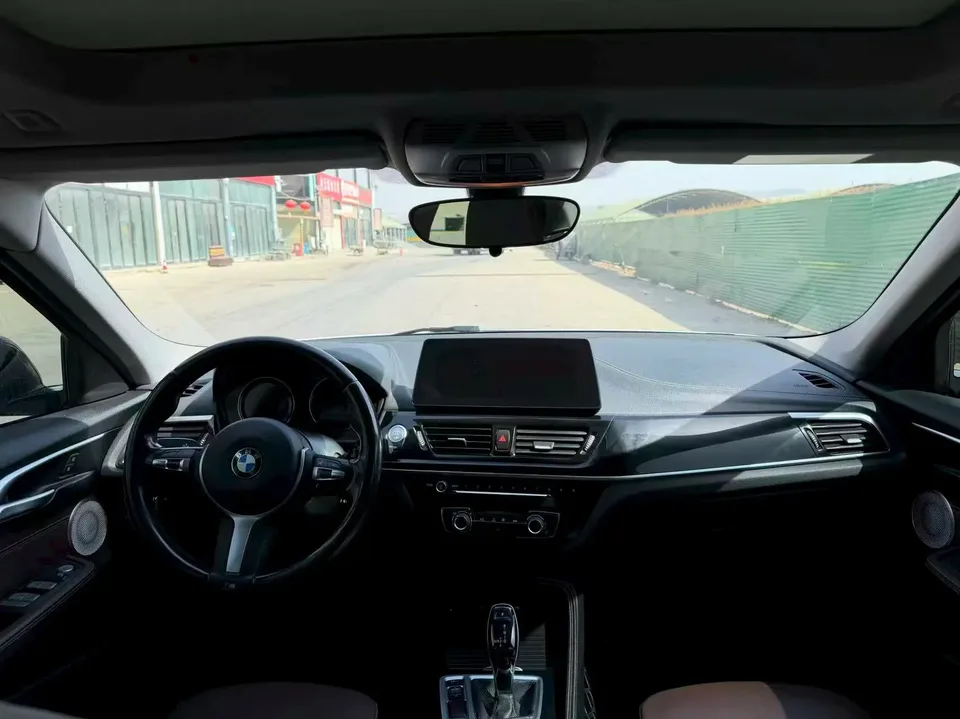 BMW 1 Series 1 Series 2023 BMW 1 Series 2023 120i M Sport Night Edition 2023 — thumbnail 5