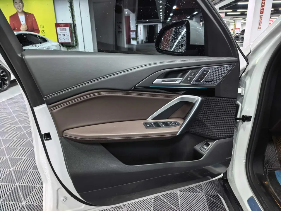 BMW X1 BMW X1 2025 sDrive25Li X Design Package 2025 — thumbnail 3