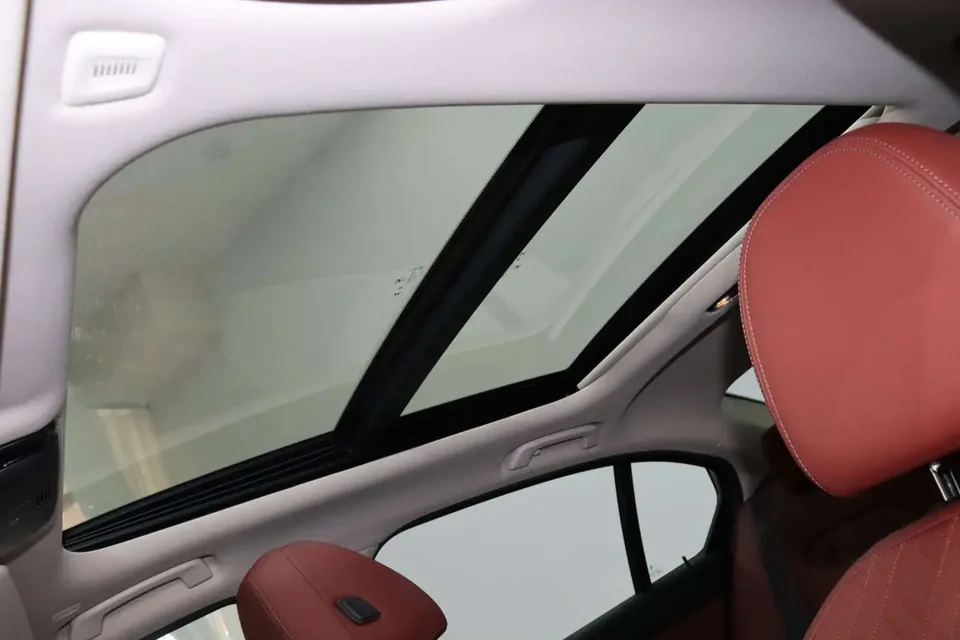 BMW 3 Series BMW 3 Series 2023 325Li M Sport Package 2024 — thumbnail 4