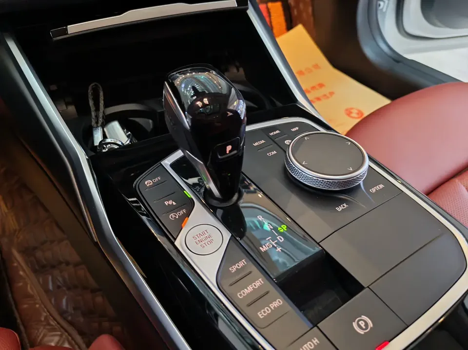 BMW 3 Series facelift 320Li M Sport package 2022 — миниатюра 5
