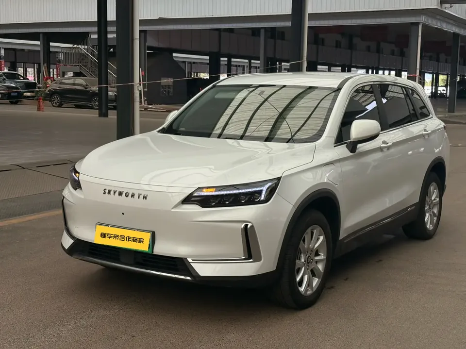 Skywell Skyworth EV6 Skyworth EV6 2023 410 Hong Kong Merchants Edition 2023 — photo 1, buy with delivery to Moscow