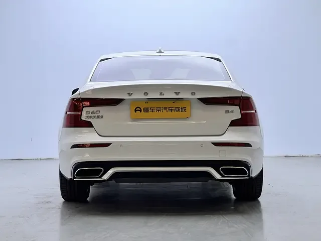 Volvo S60 Volvo S60 2022 B4 Zhiyuan Sports Edition 2022 — миниатюра 5