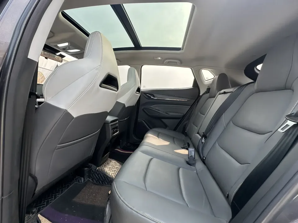 Oshan Changan Auchan X5 PLUS Changan Auchan X5 PLUS 2023 1.5T DCT Zhiqu AI Edition 2023 — миниатюра 3