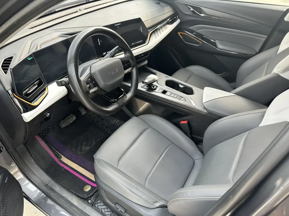 Oshan Changan Auchan X5 PLUS Changan Auchan X5 PLUS 2023 1.5T DCT Zhiqu AI Edition 2023 — миниатюра 5