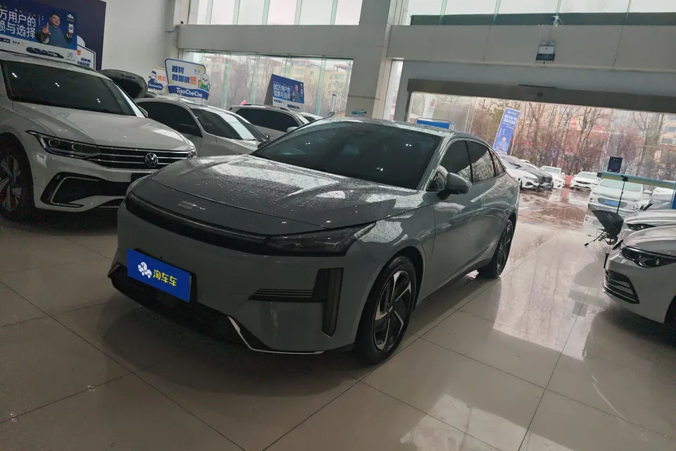 Geely Galaxy L6 2024