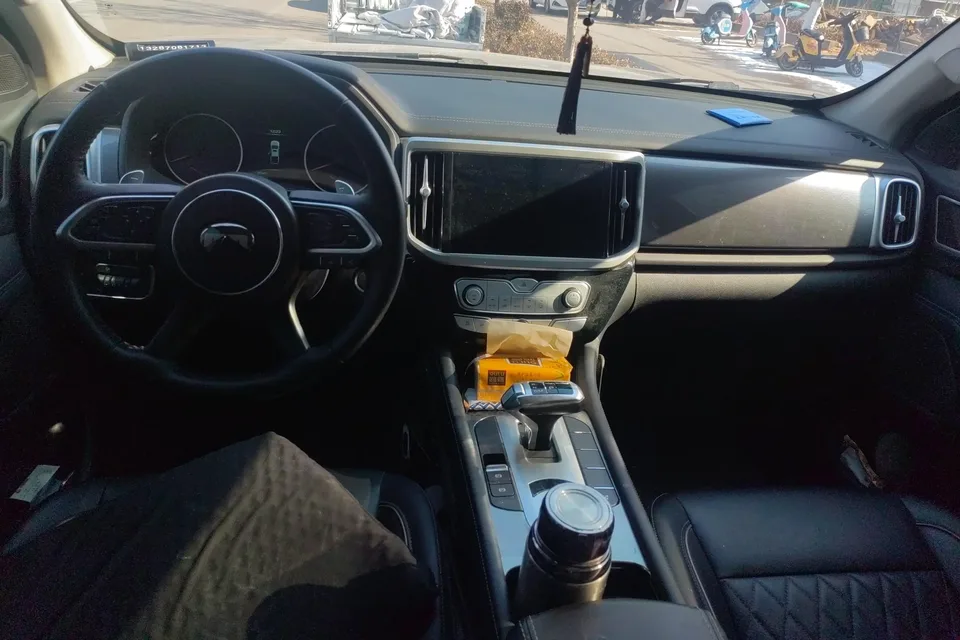 Great Wall gun Passenger Car Global Edition 2.0T Diesel Automatic 2WD Comfort Standard Box GW4D20M 2022 — миниатюра 4