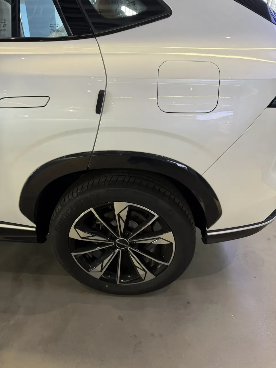 Roewe eRX5 Roewe eRX5 2023 Super Hybrid Super Edition 2025 — миниатюра 3