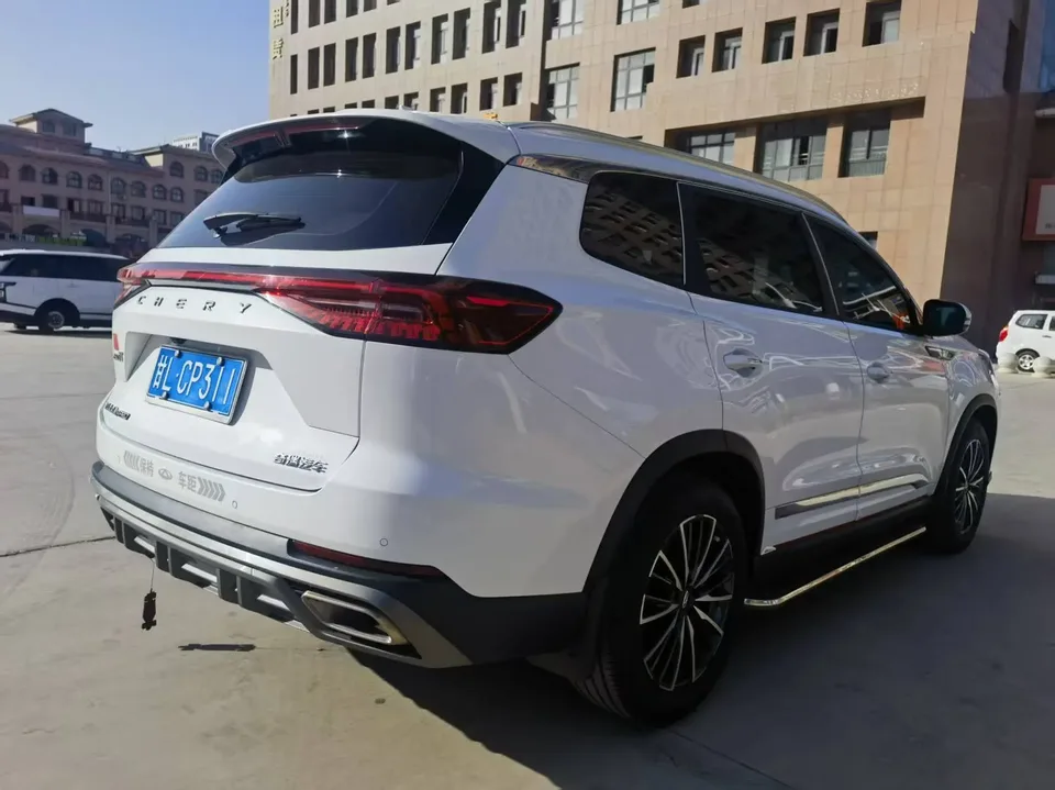 Chery Tiggo 8 Pro 290T two-wheel drive deep space version 5 seats 2023 — миниатюра 2