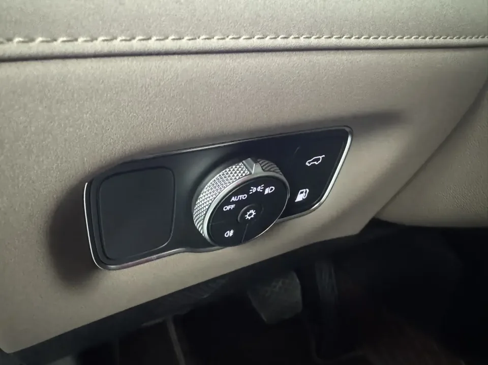 Chery Tiggo 8 PLUS C-DM Tiggo 8 PLUS C-DM 2025 1.5T Premium Edition 2025 — миниатюра 4