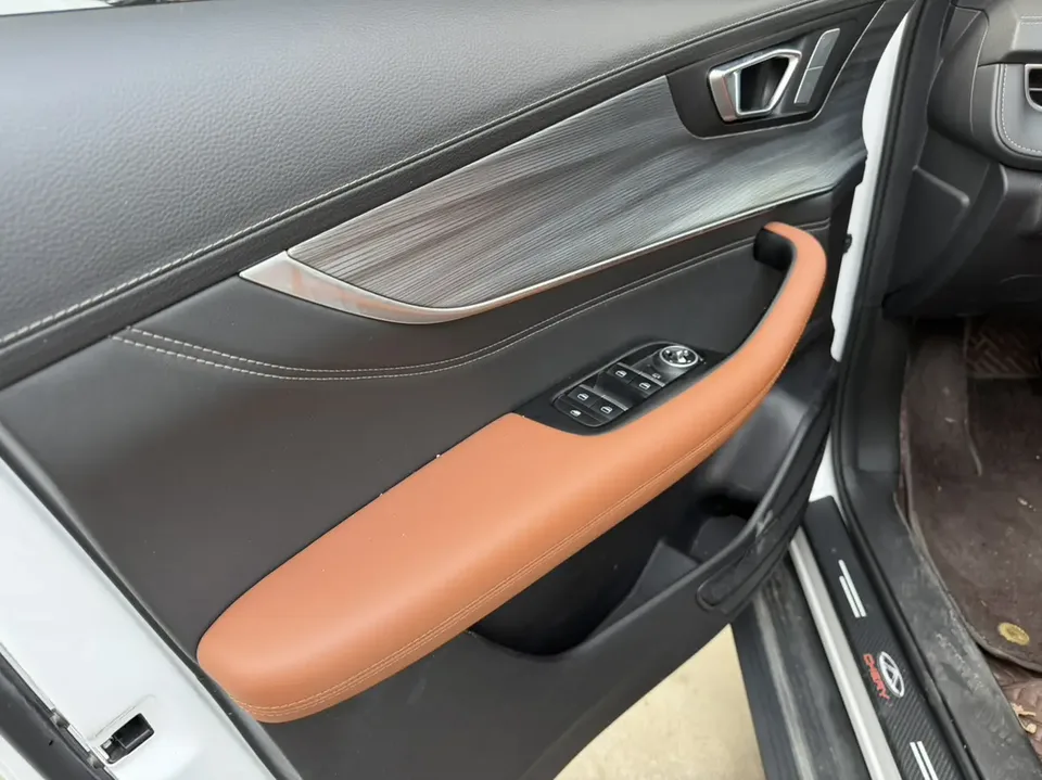 Chery Tiggo 8 PLUS 290TGDI DCT luxury edition 2022 — миниатюра 5