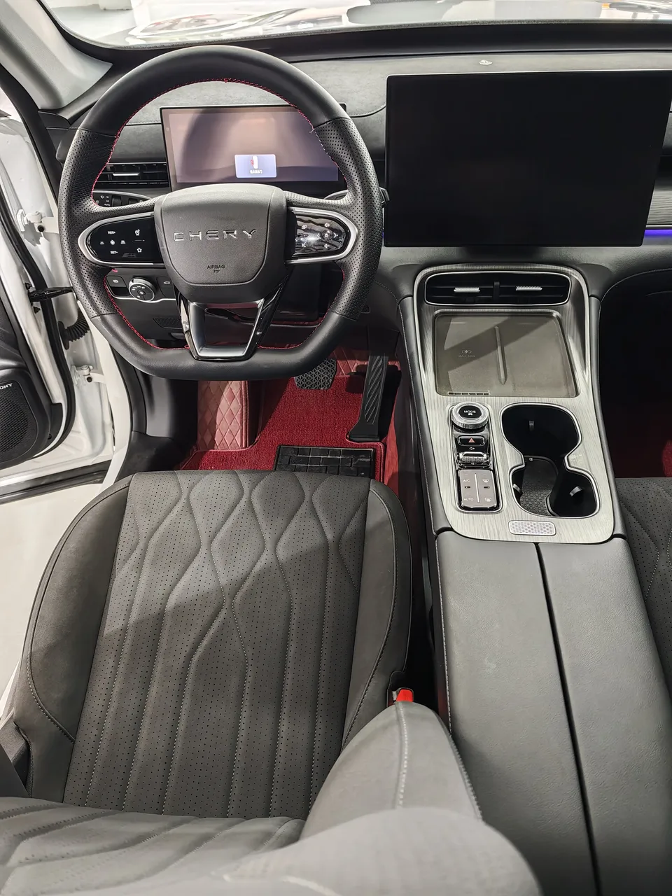 Chery Tiggo 8 PLUS Tiggo 8 PLUS 2025 Kunpeng 290TGDI DCT Luxury 7-seater 2025 — миниатюра 4