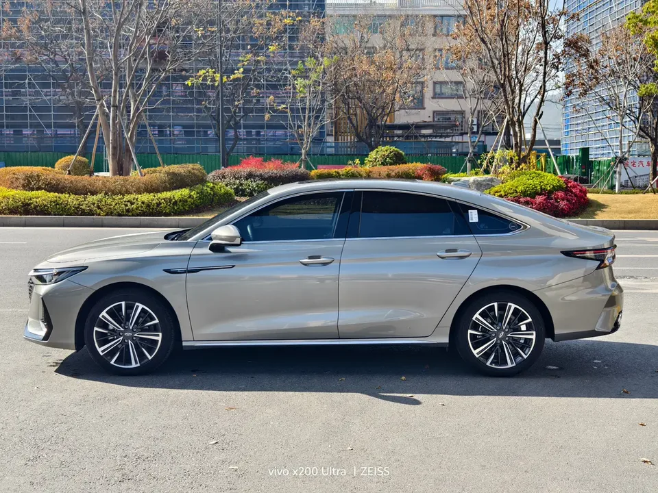 Chery Arrizo 8 1.6TGDI DCT Intelligent 2024 — миниатюра 4
